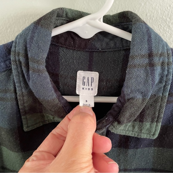 Lot of fall flannels and thermal, Gap, Cat & Jack - Picture 9 of 9